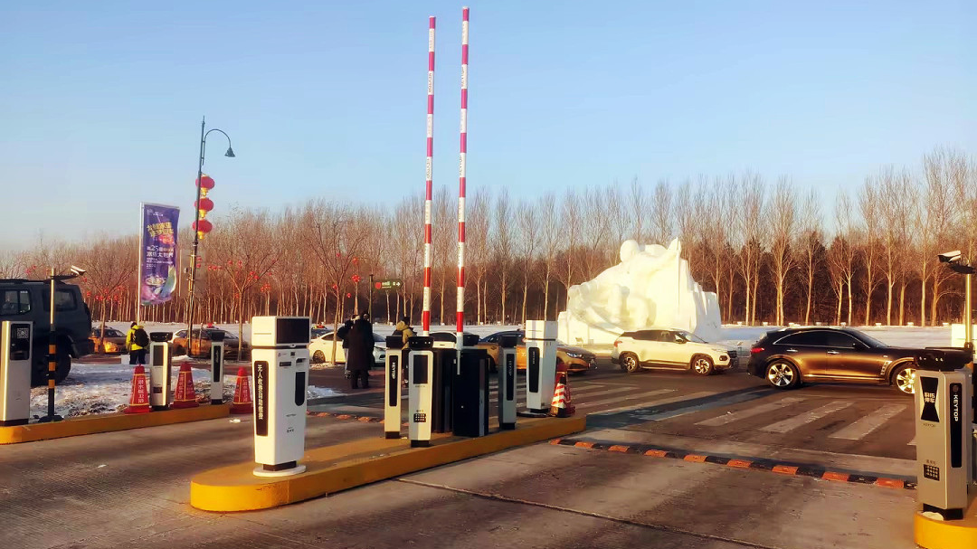“爾濱”強勢出圈，科拓智慧停車助力多個景區(qū)迎接“八方來客”